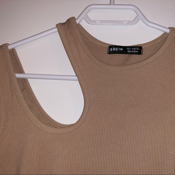 Asymmetrical Rib-Knit Crop Tank 🤎 - Picture 4 of 4